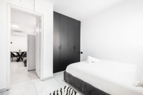 Luxury Small Unit with Mamad